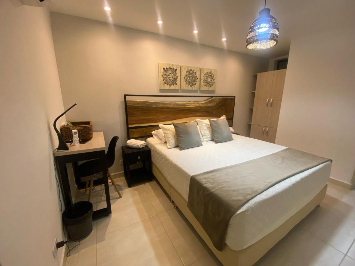 Maidy Luxury Hotel 麦德林 外观 照片