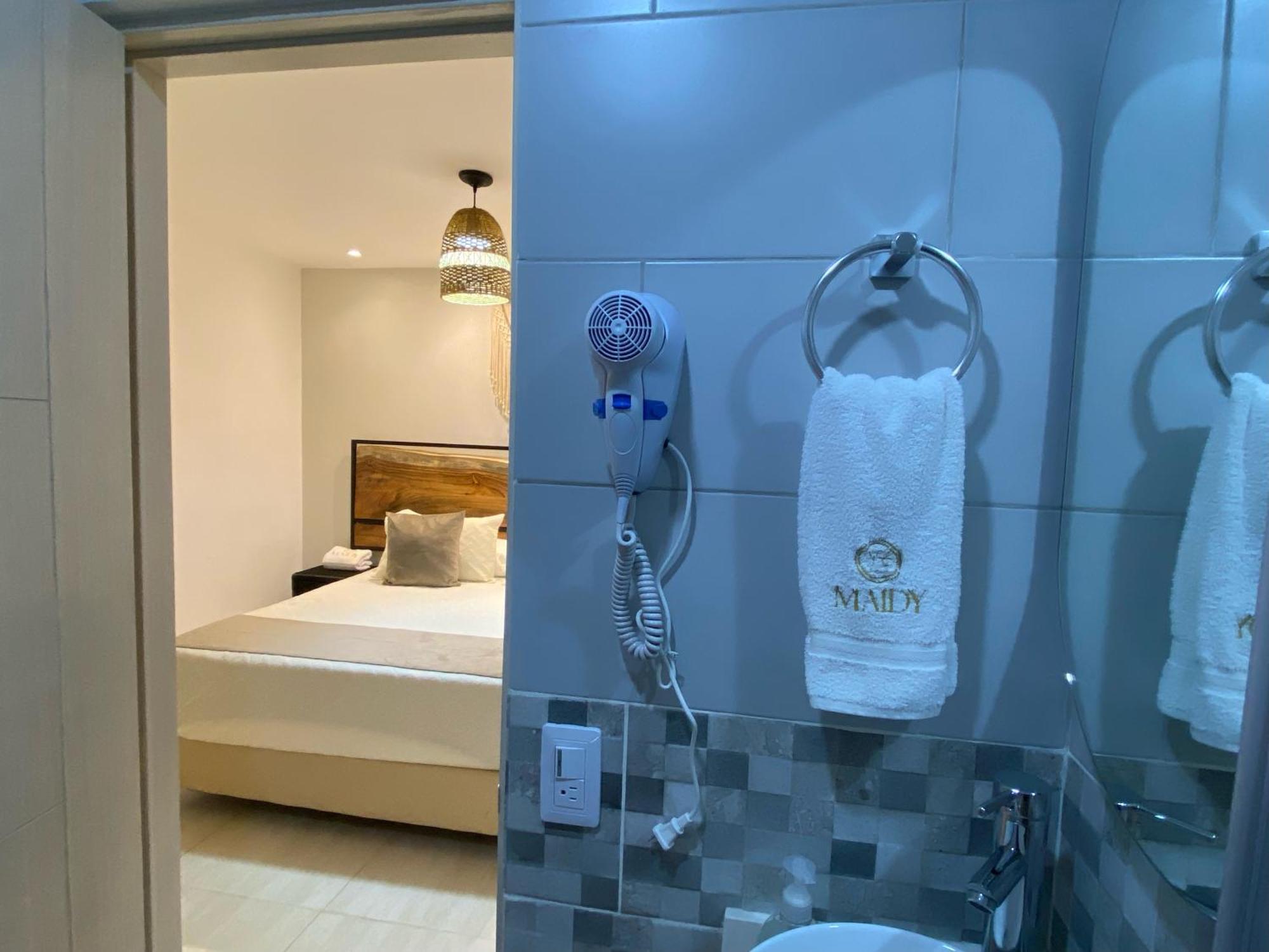 Maidy Luxury Hotel 麦德林 外观 照片