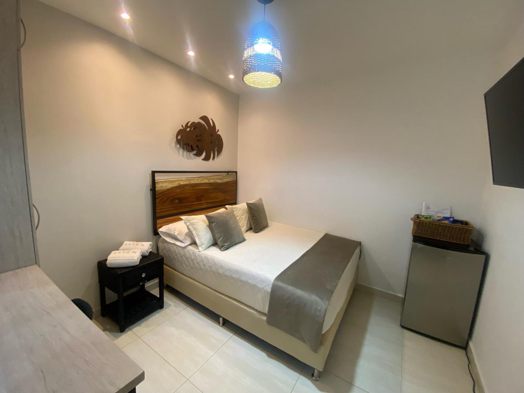 Maidy Luxury Hotel 麦德林 外观 照片