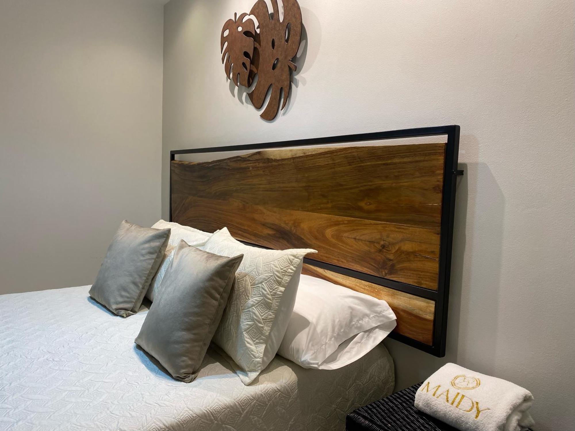 Maidy Luxury Hotel 麦德林 外观 照片