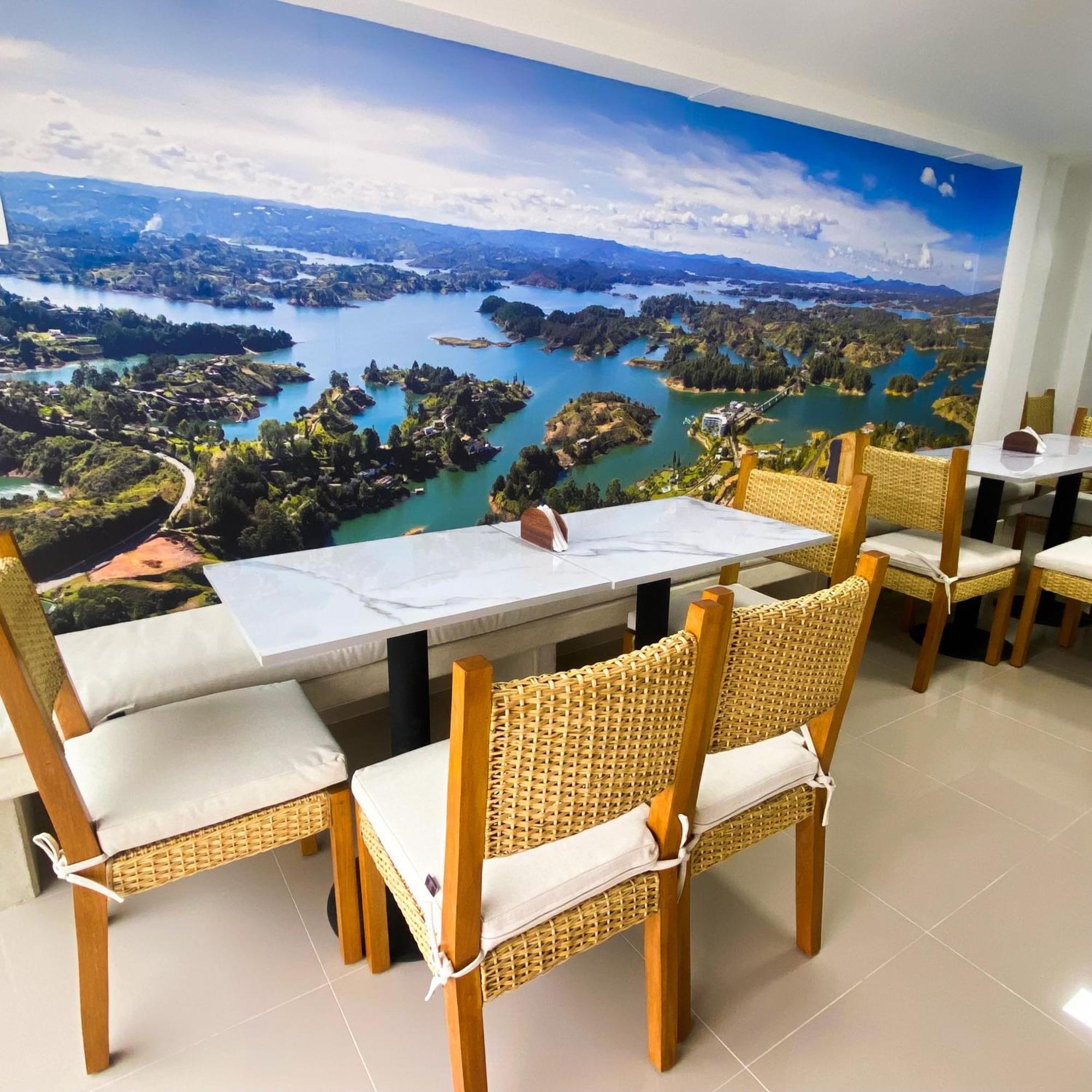 Maidy Luxury Hotel 麦德林 外观 照片