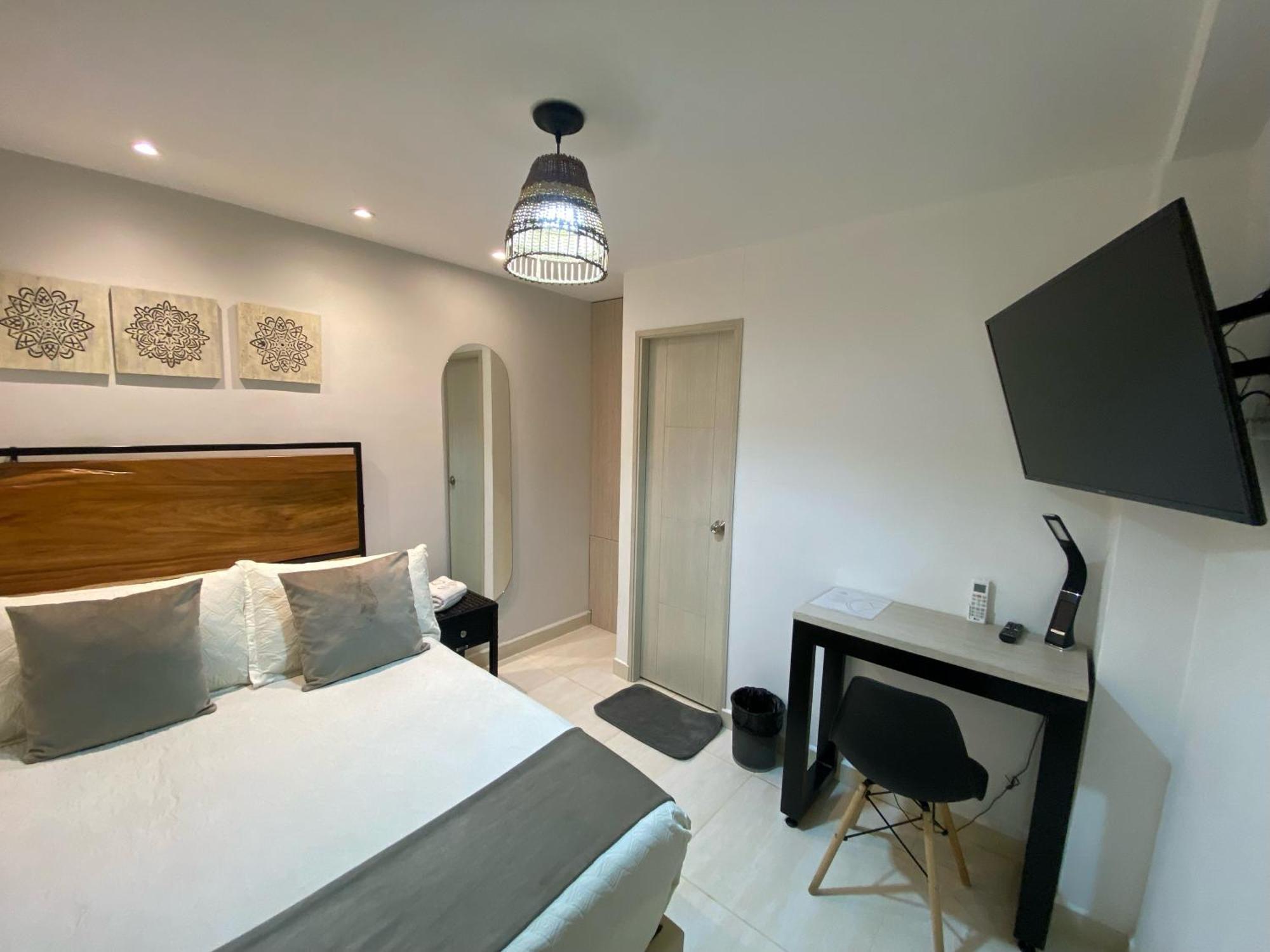 Maidy Luxury Hotel 麦德林 外观 照片