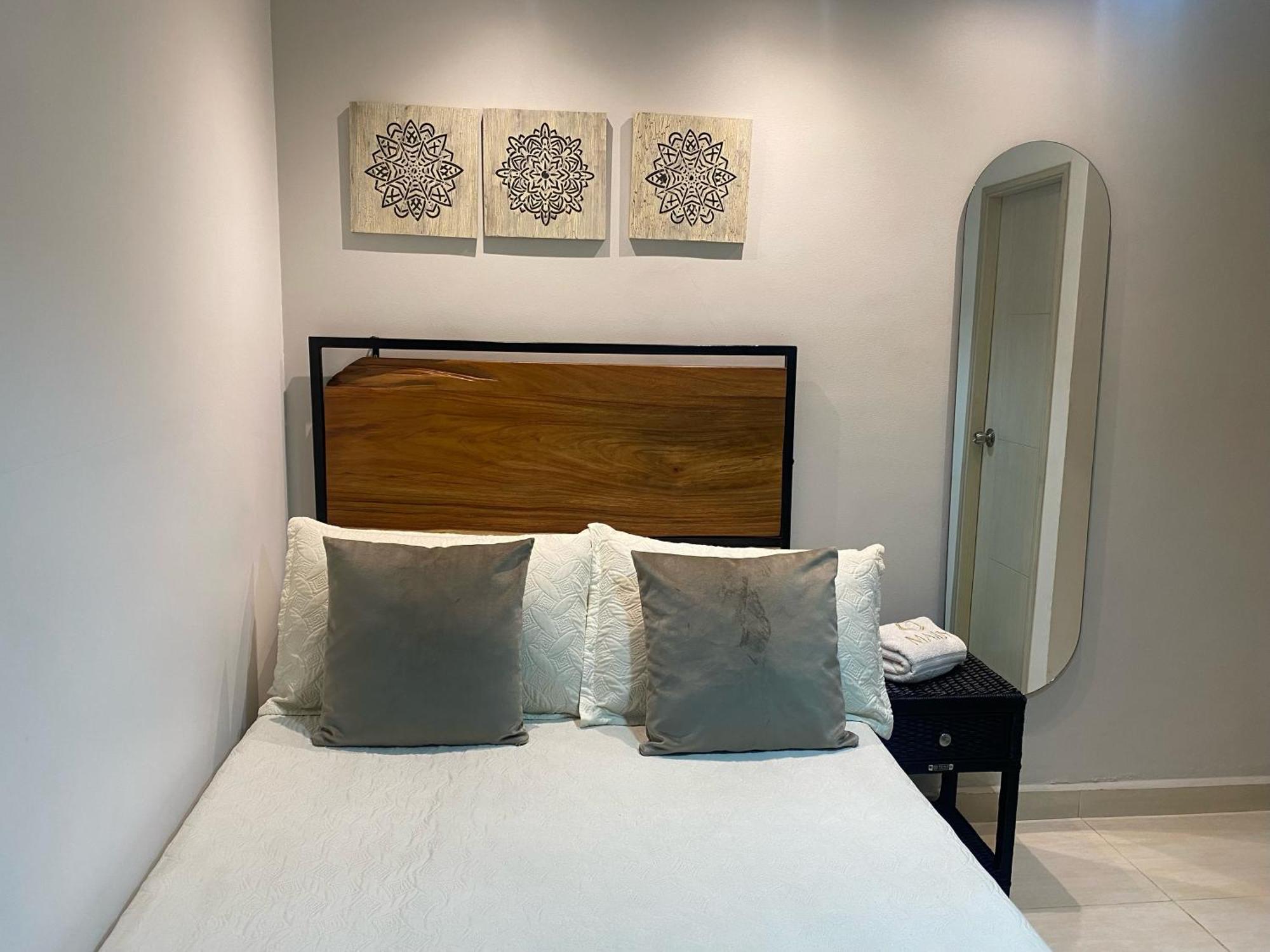 Maidy Luxury Hotel 麦德林 外观 照片